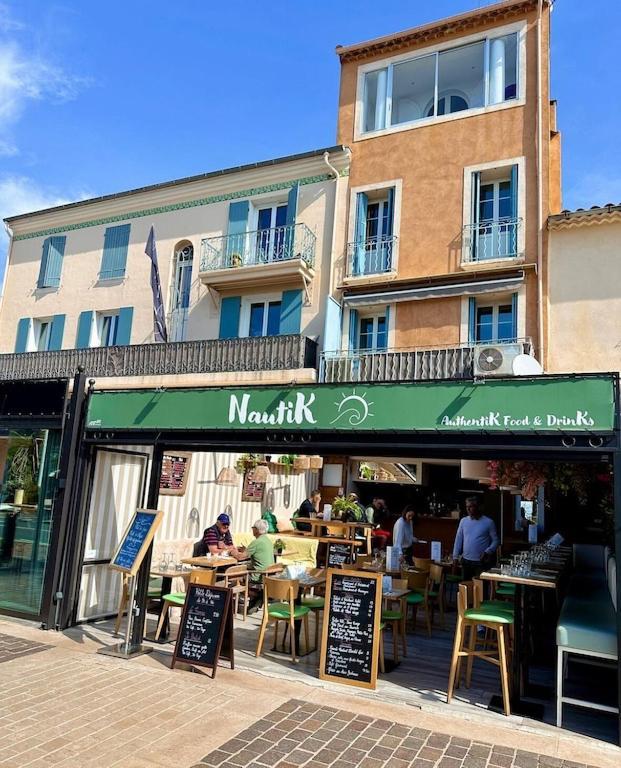 Holiday home Maison De Village Renovee Avec Vue Exceptionnelle Sainte-Maxime